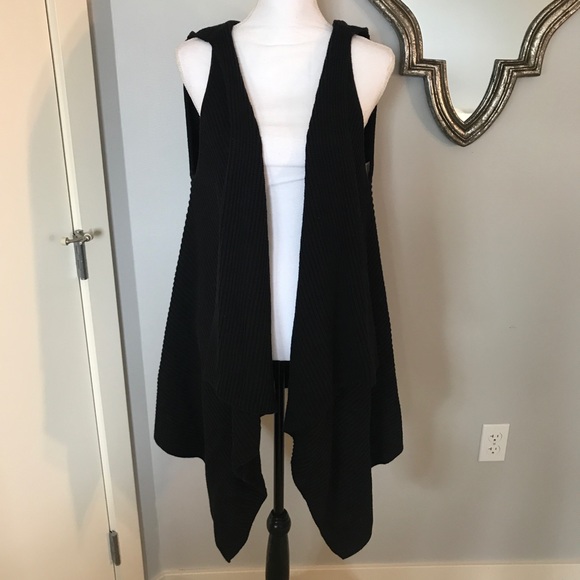 hooded sleeveless cardigan